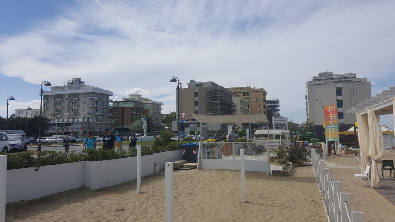 Hotel Villa Cesira Bellaria – Igea Marina Kültér fotó